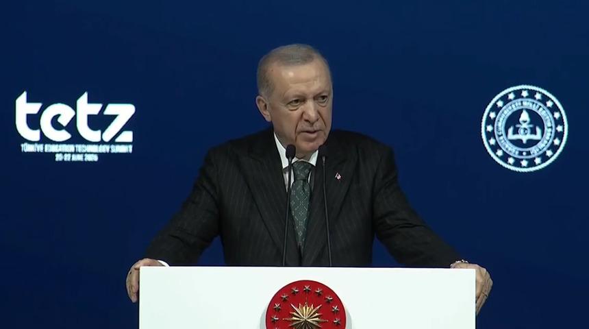 Cumhurbaşkanı Erdoğan'dan 'dijital zorbalık' açıklaması! "Evlatlarımızı dijital derebeylerin insafına terk edemeyiz"