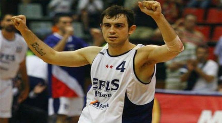 Milli yıldız G.Saray ile anlaştı!