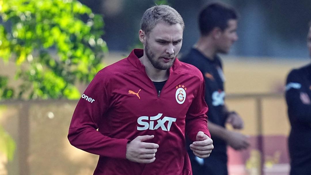 Okan Buruk tan yönetime şaşırtan talep! "Antrenmana bile gelmesini istemiyorum" 2