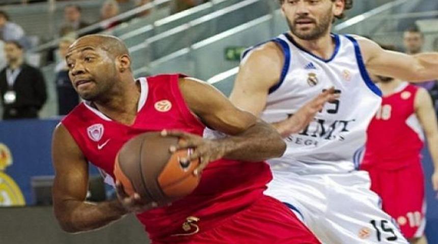 ABD'li oyuncu resmen G.Saray'da!