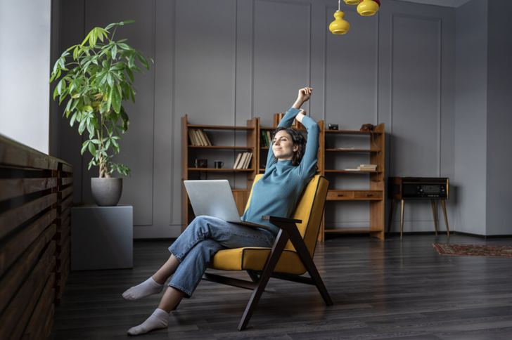 Evde kendine vakit ayırdığın zamanlarda nasıl hissedersin?