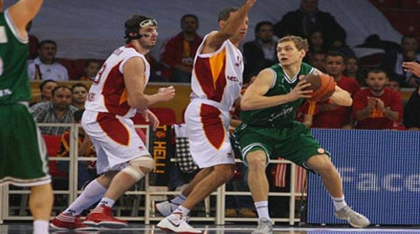 Aslan Avrupa'da tarih yazdı!