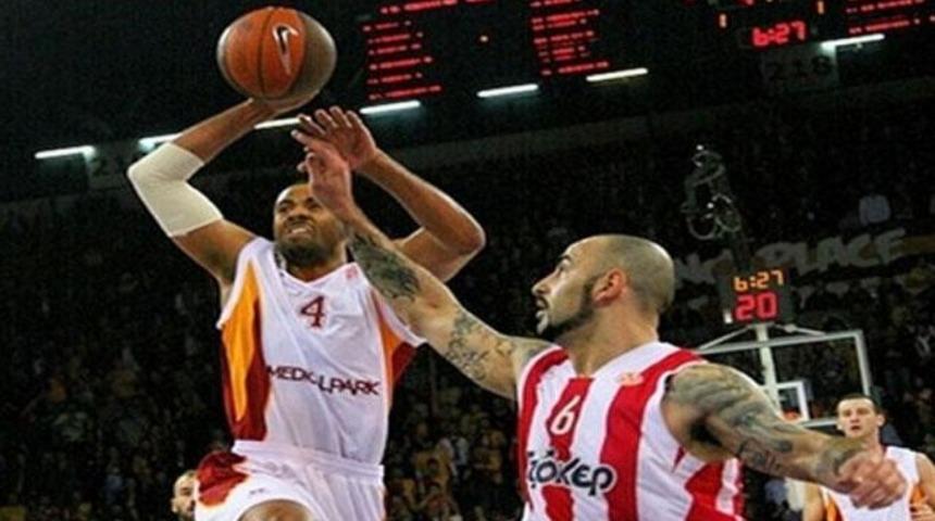 Nefesler kesildi, Aslan devirdi!