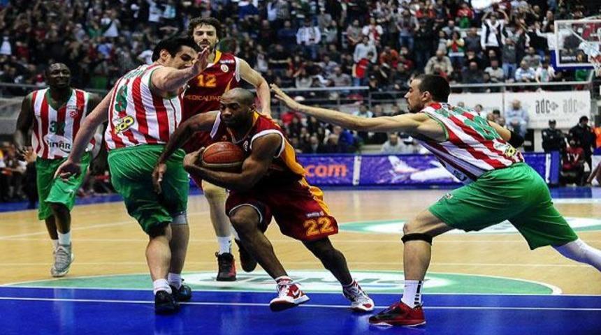 Aslan ligde de dolu dizgin!