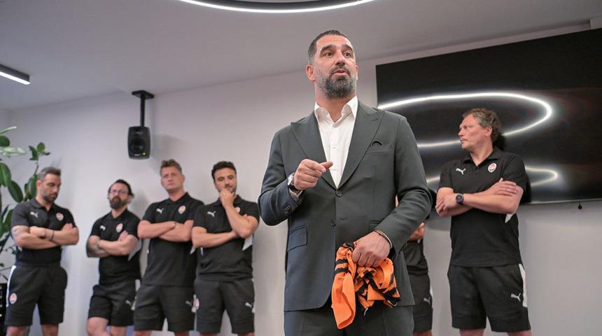 Arda Turan'ın Shakhtar mesaisi başladı! İlk toplantısı gündem oldu... ''Bir daha Kiev Şampiyonluğu görmek istemiyorum''