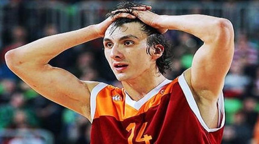 G.Saray'da bir ayrılık daha..!