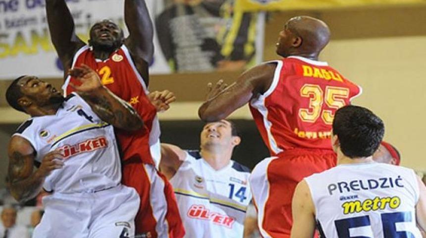 Sezonun ilk derbisi G.Saray'ın!