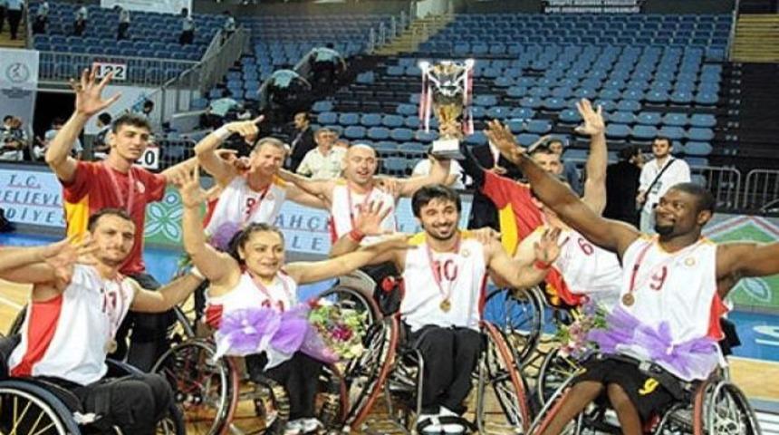 Galatasaray D&uuml;nya Şampiyonu!