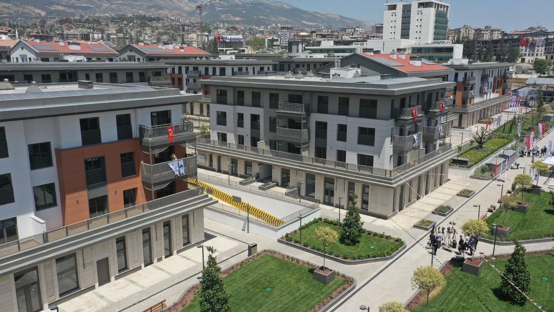 AA-20250618-38315940-38315937-CEVRE_SEHIRCILIK_VE_IKLIM_DEGISIKLIGI_BAKANI_MURAT_KURUM_KAHRAMANMARASTA_KONUSTU