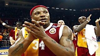 Galatasaray deplasmanda güldü