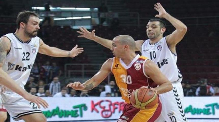 Galatasaray Beşiktaş'ı mağlup etti