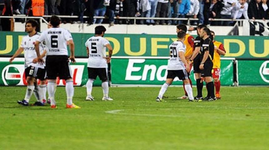 Beşiktaş'a değişim de yaramadı!