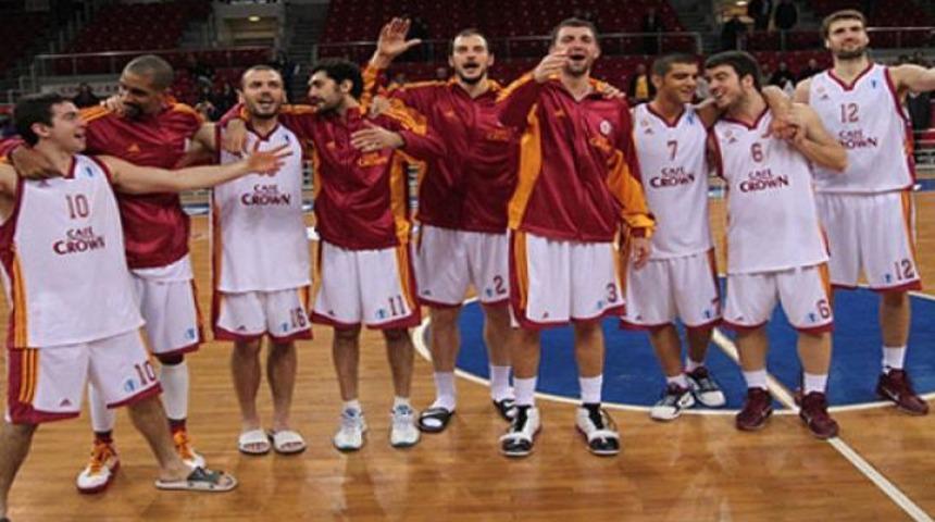 Aslan'dan 30 sayı fark!