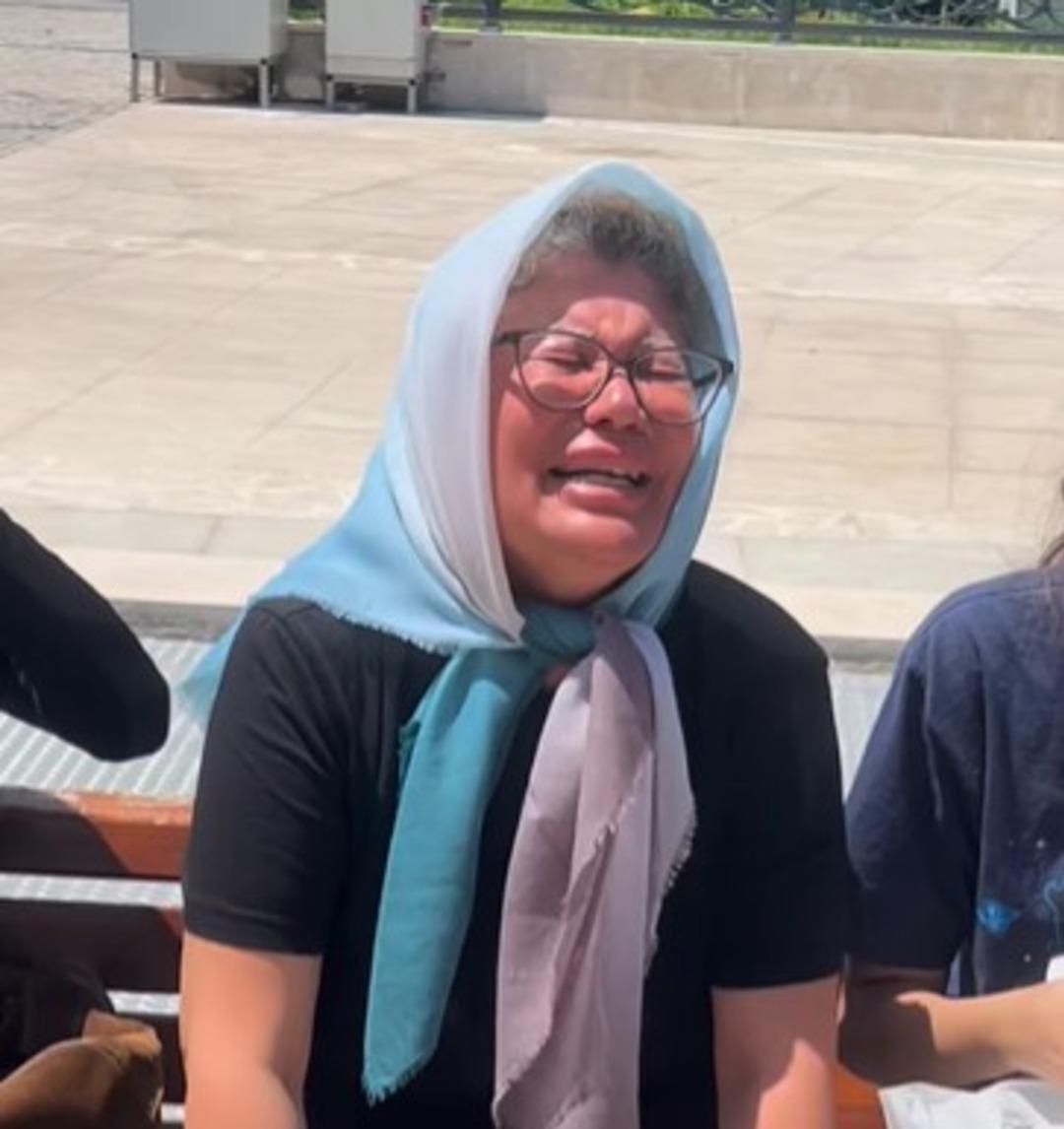 ANNESİ ANNESİ