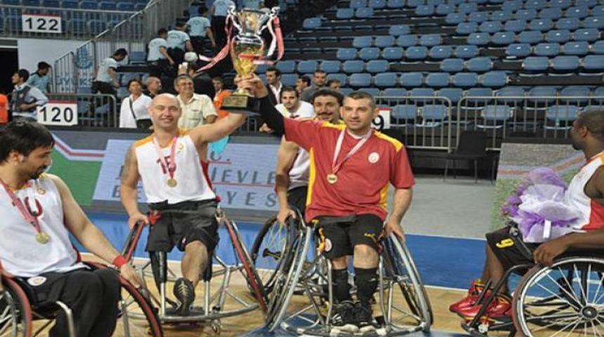 G.Saray &uuml;st &uuml;ste 5. kez şampiyon!