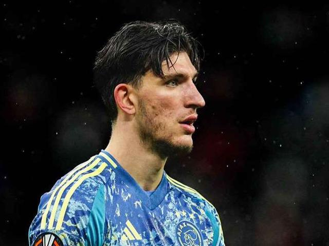 Galatasaray Ajax'ın milli stoperi Ahmetcan Kaplan'a kanca attı!