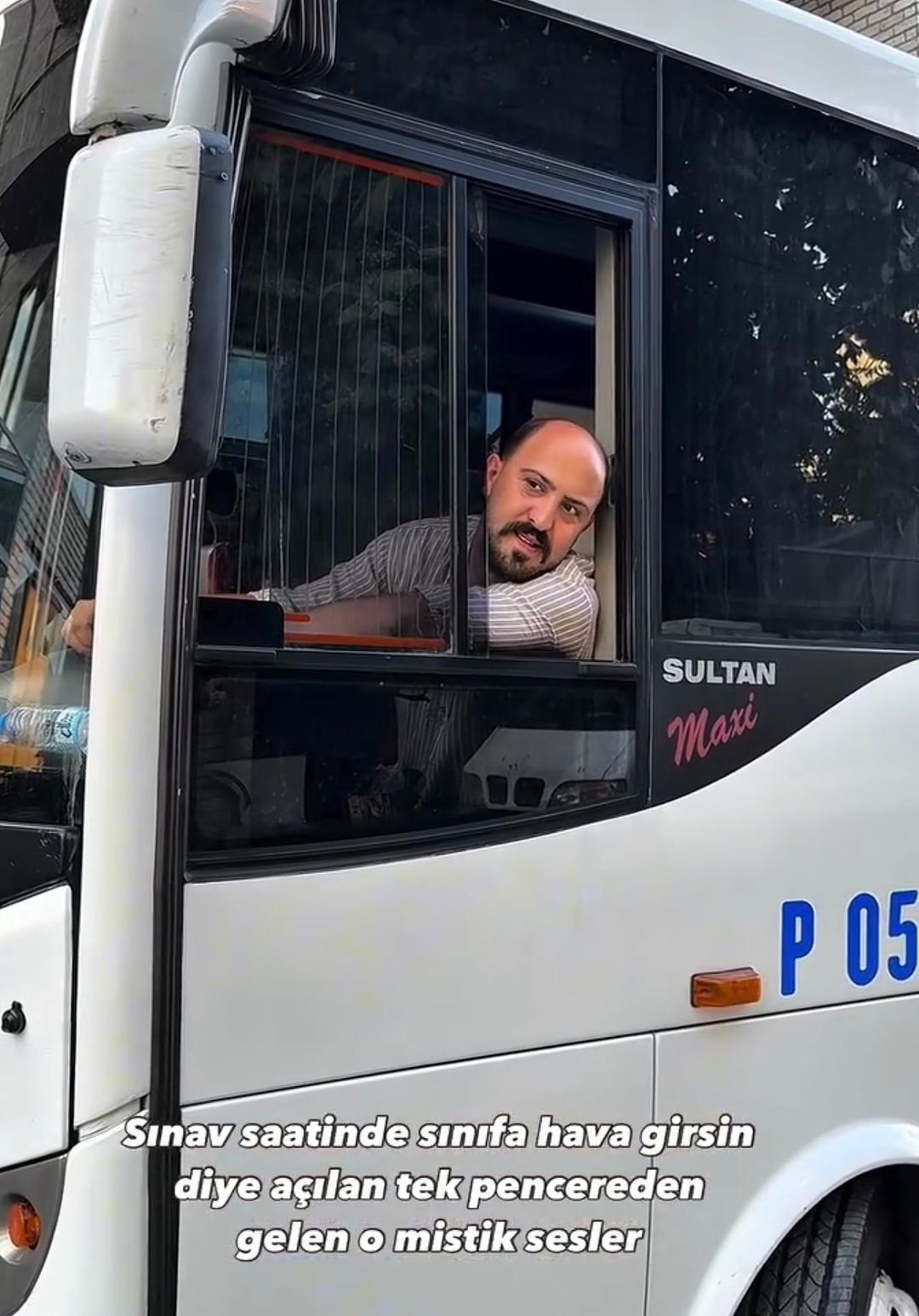 Fenomen isimden YKS parodisi! Sınav sırasında camdan gelen sesler videosu gündem oldu 3