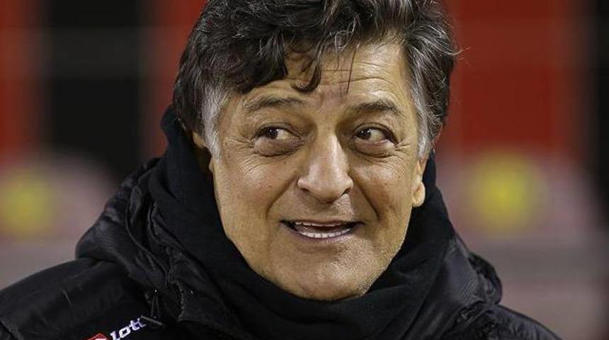 Yılmaz Vural teknik direktörlüğü bıraktığını açıkladı