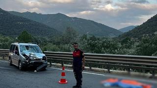 Bilecik'te feci kaza! Motosikletle hafif ticari araç çarpıştı, 1 kişi hayatını kaybetti