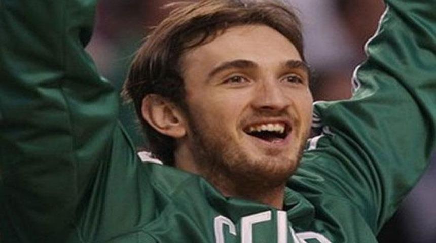 Semih mutluluktan u&ccedil;uyor!