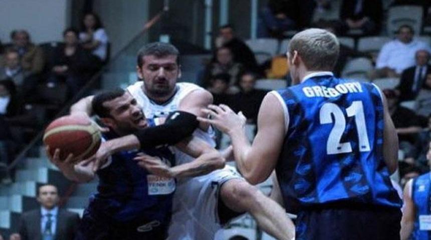 Kartal hatları kesti!