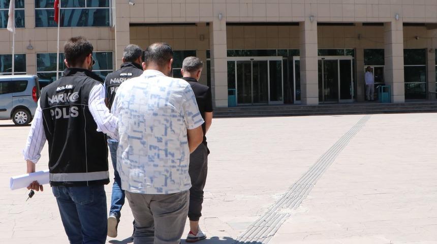 Kilis'te uyuşturucu operasyonu! 2 zanlı tutuklandı