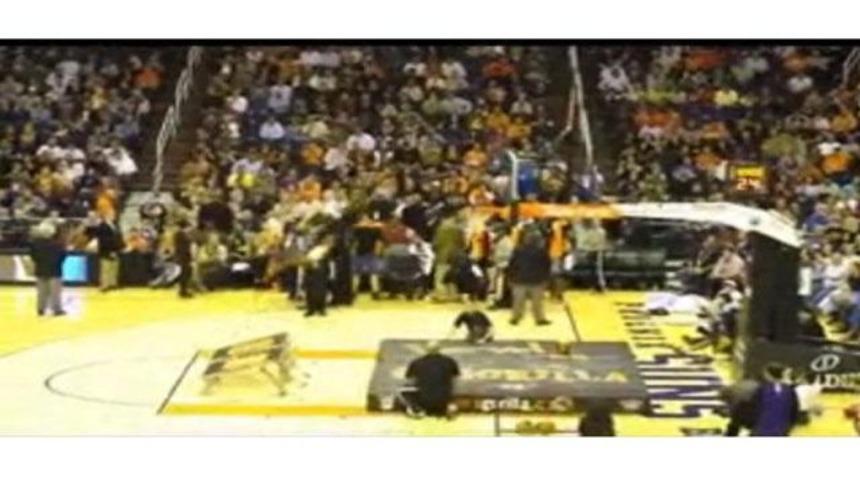 Baskete giderken basket oldu! (Video)