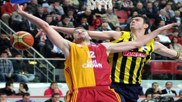 Beşiktaş'ın rakibi Fenerbahçe oldu!