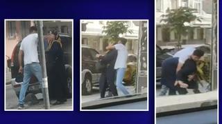 Evlat zulmü! Annesine dakikalarca kabusu yaşattı... Çevredekiler seyretmekle yetindi