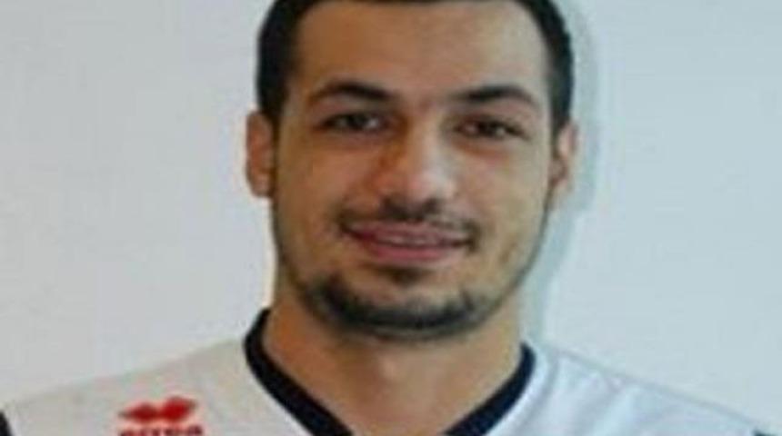 İki basket&ccedil;iye bı&ccedil;aklı saldırı!