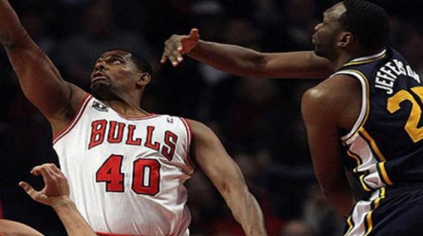 &Ouml;merli Chicago dağıttı!