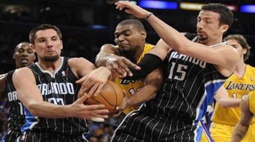 Lakers Hido'lu Orlando'ya acımadı!