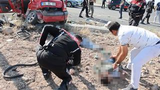 Aksaray'da feci kaza! Araçta üniversite sınavına giden öğrenciler de vardı