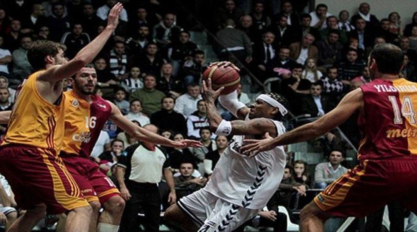 Aslan, Kartal'ı avladı!