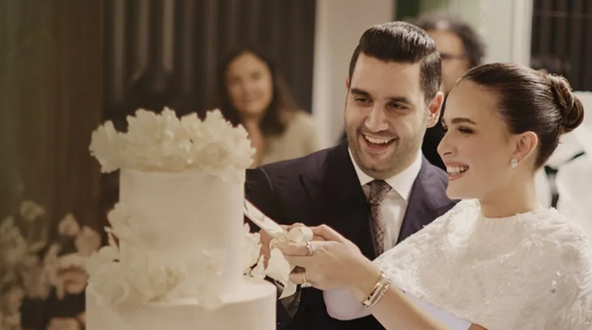 Sinan Engin’in kızı Elif Engin Ahmet Emin Ahlatcı ile evlendi! Gelinlik sosyal medyayı ikiye böldü