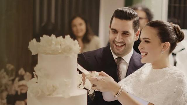 Sinan Engin’in kızı Elif Engin Ahmet Emin Ahlatcı ile evlendi! Gelinlik sosyal medyayı ikiye böldü