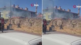 Başkentte düşen elektrik direği yangına sebep oldu