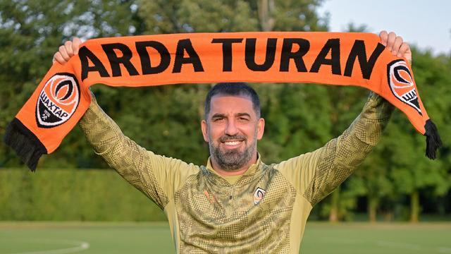 Arda Turan'dan Shakhtar Donetsk'e yeni kural! "Beşiktaş kelimesini kullanmalarını yasakladım"