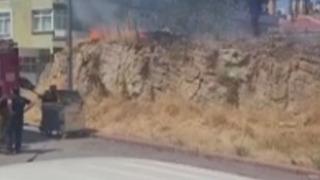 Başkentte düşen elektrik direği yangına sebep oldu