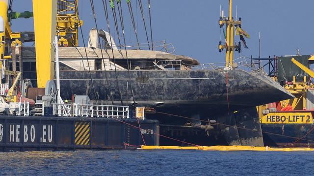 İngiliz milyarder de hayatını kaybetmişti! İtalya'da geçen yıl batan Bayesian isimli lüks yatın enkazı limana taşındı