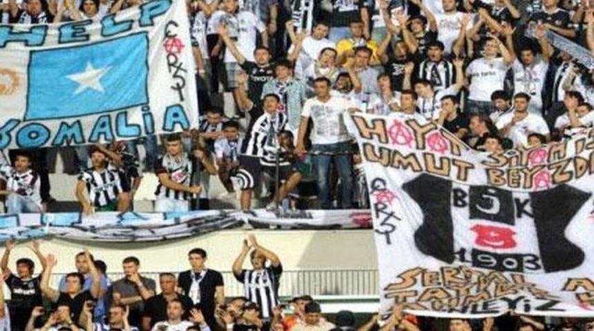 Beşiktaş taraftarı şov yaptı..