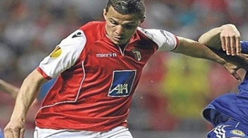 Lima'ya Carvalhal'dan onay..