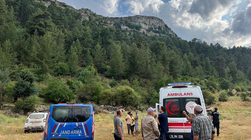 Ot toplamak için antik kente çıkan kadın kayalıklardan düşerek hayatını kaybetti