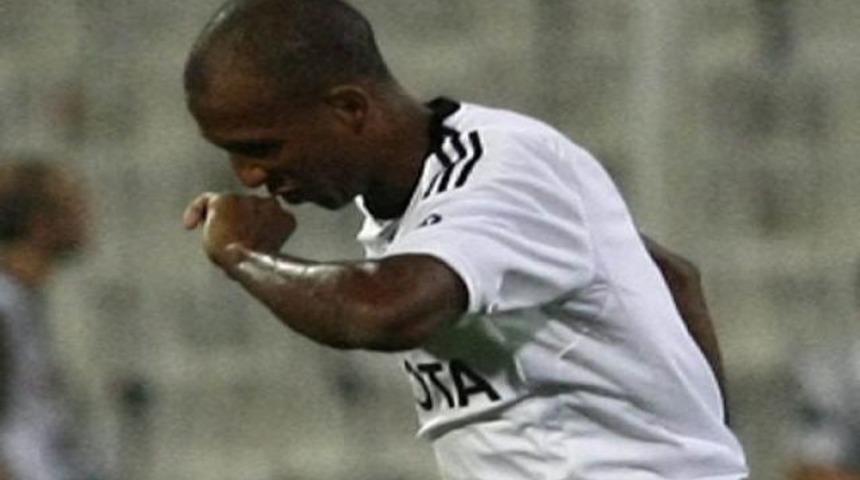 Gol&uuml; babasına hediye etti...