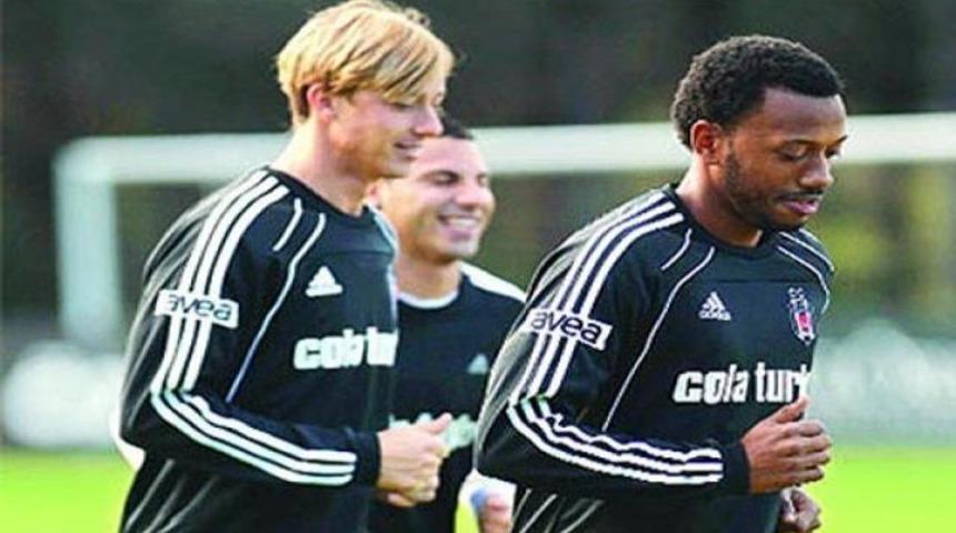 Guti ve Fernandes yok!