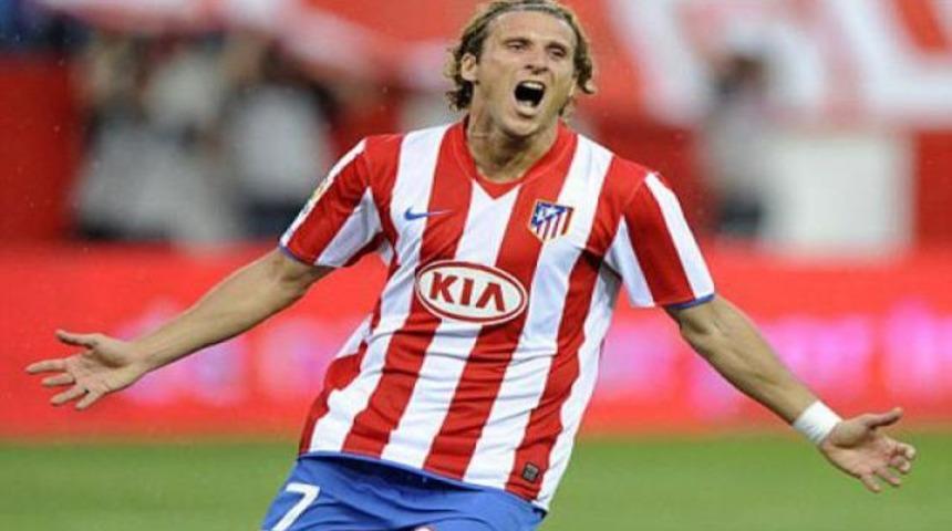 Forlan son noktayı koydu!