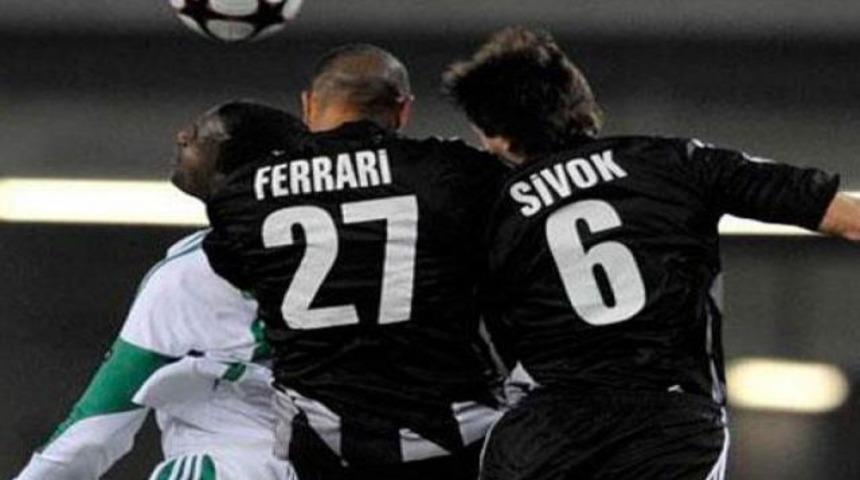 Tayfur Havut&ccedil;u 2 ismi yolladı!