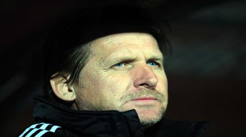 Schuster, Del Bosque'yi solladı!