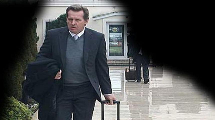 Schuster olaylı gitti!