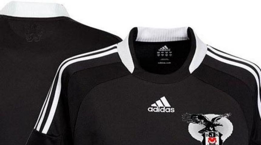 Kartal Adidas'la nikah tazeliyor!